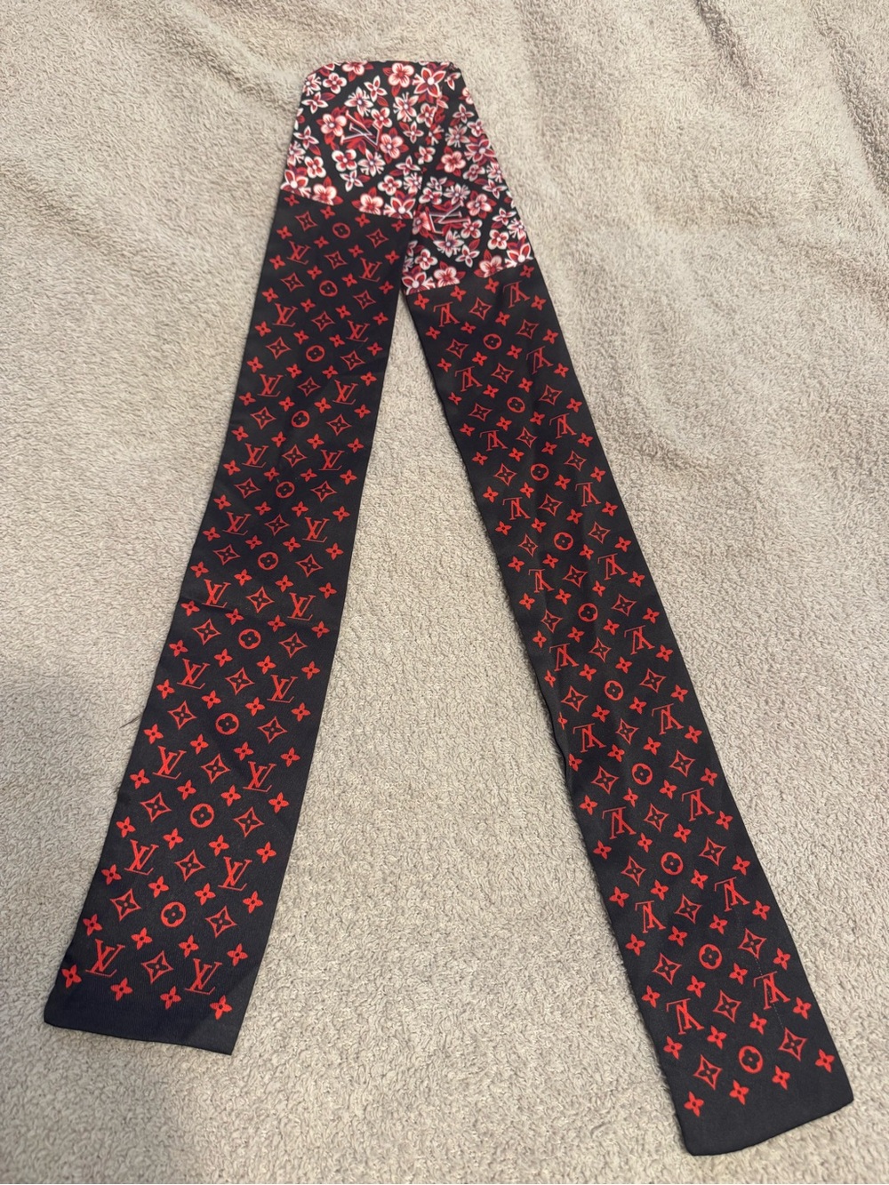 Louis Vuitton Black and Red Monogram Twilly Scarf